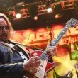 https://files-prod.rcnradio.com/public/styles/284_x_160_wepb/public/2025-10/fallece-guitarrista-kiss-ace-frehley.jpg.webp